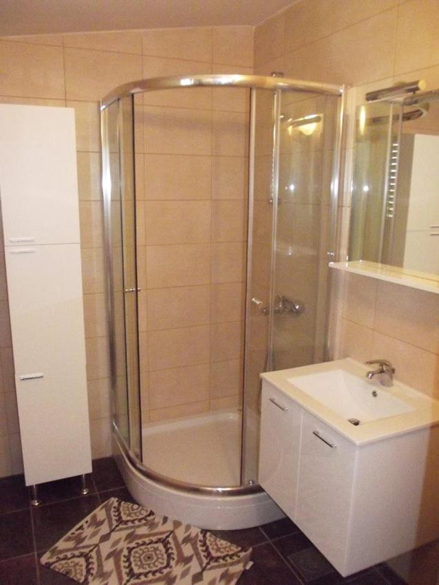 Apartmani Juliska Pirovac Zewnętrze zdjęcie