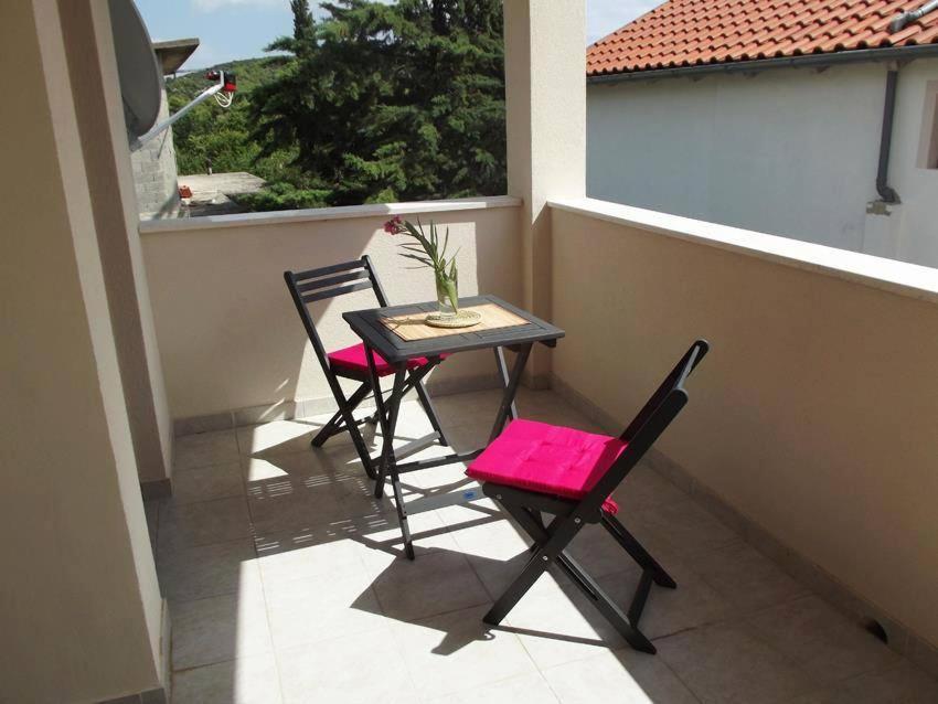 Apartmani Juliska Pirovac Zewnętrze zdjęcie
